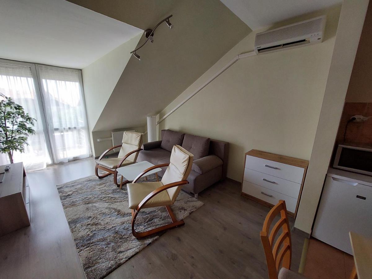Cserke Napfeny Apartman Cserkeszőlő Exterior foto
