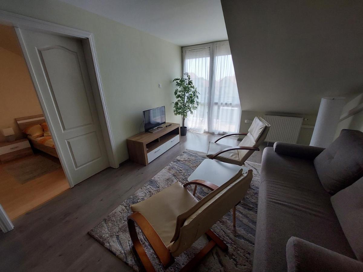 Cserke Napfeny Apartman Cserkeszőlő Exterior foto