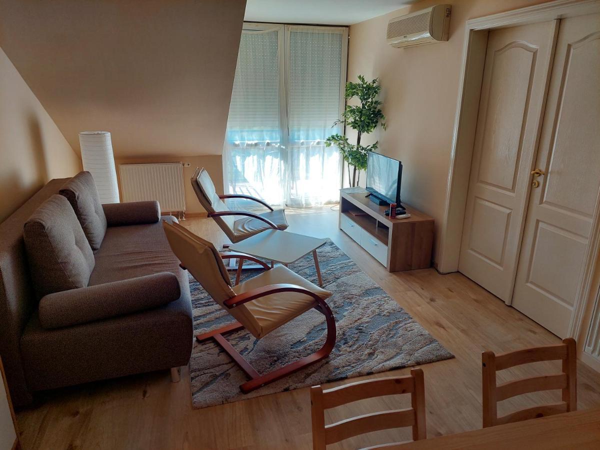 Cserke Napfeny Apartman Cserkeszőlő Exterior foto