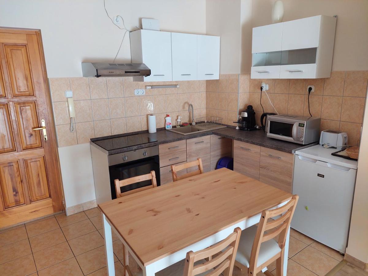Cserke Napfeny Apartman Cserkeszőlő Exterior foto