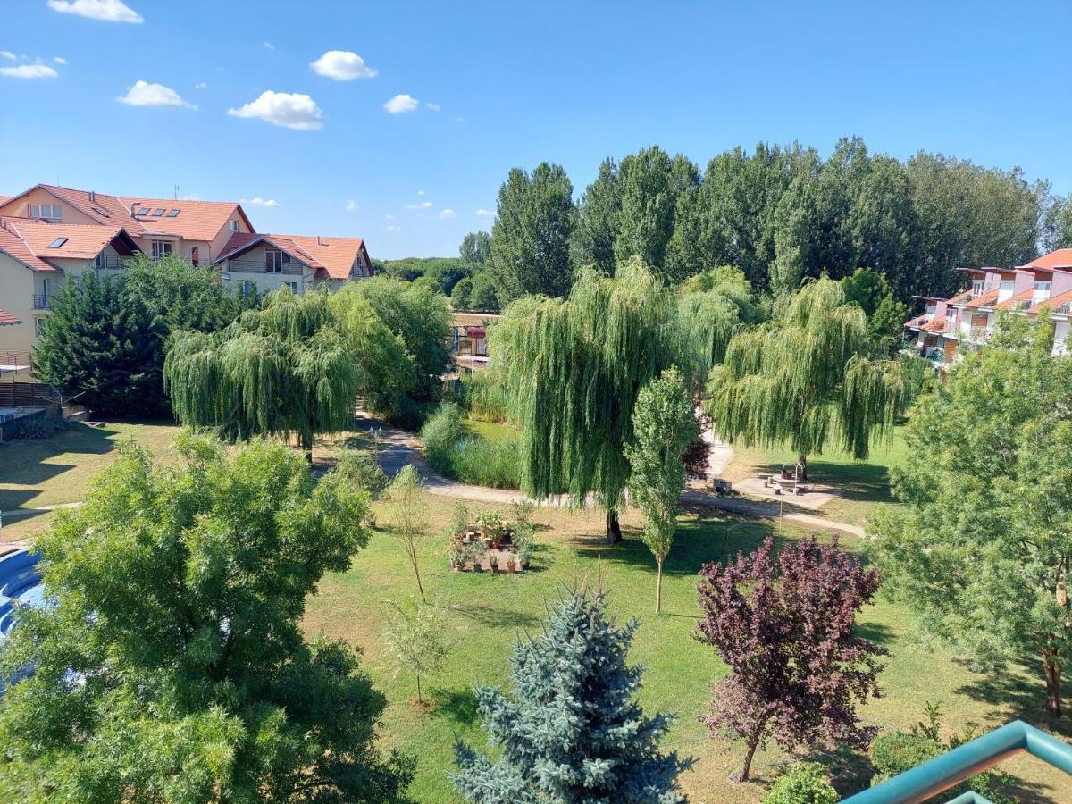 Cserke Napfeny Apartman Cserkeszőlő Exterior foto